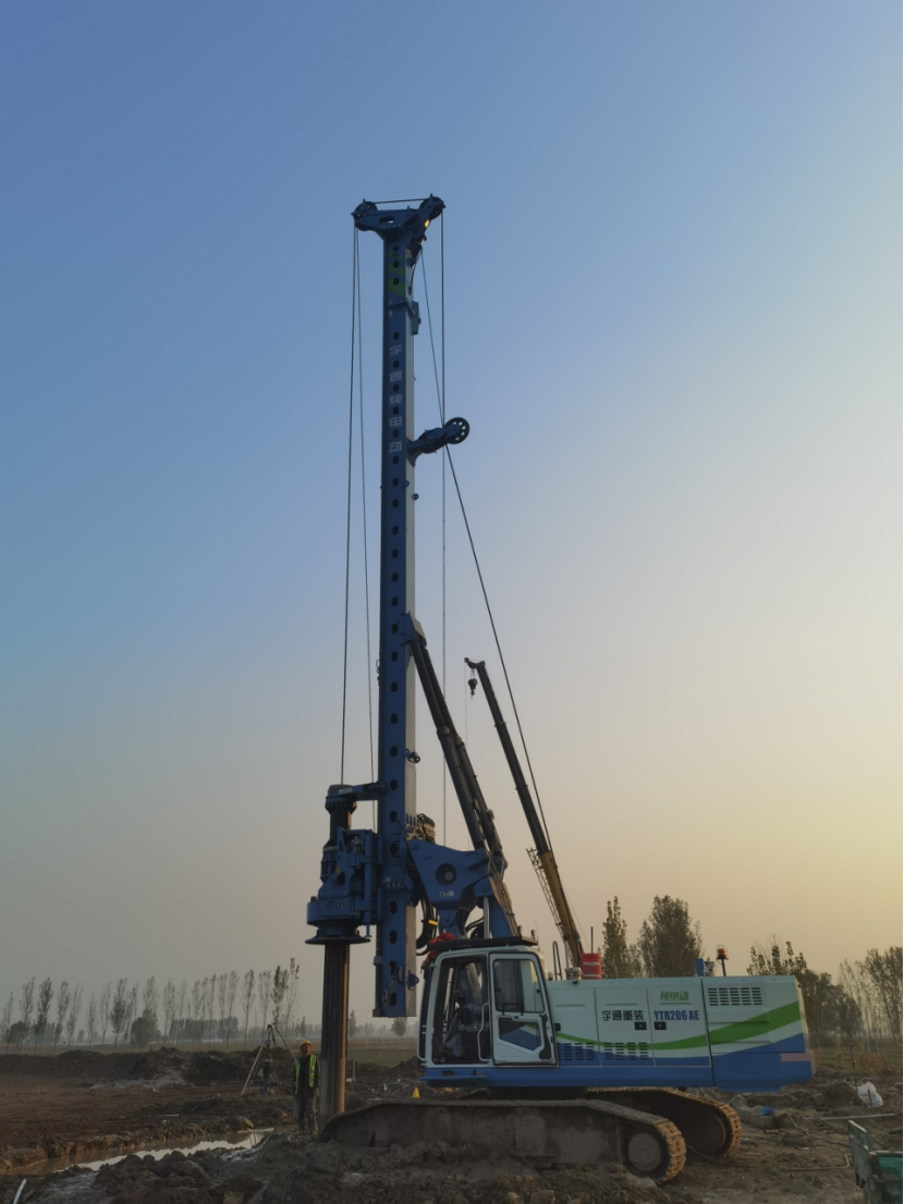 《中國(guó)新聞周刊》點(diǎn)贊山東高速電動(dòng)旋挖鉆機(jī)綠色施工新路徑 《中國(guó)新聞周刊》點(diǎn)贊山東高速電動(dòng)旋挖鉆機(jī)綠色施工新路徑