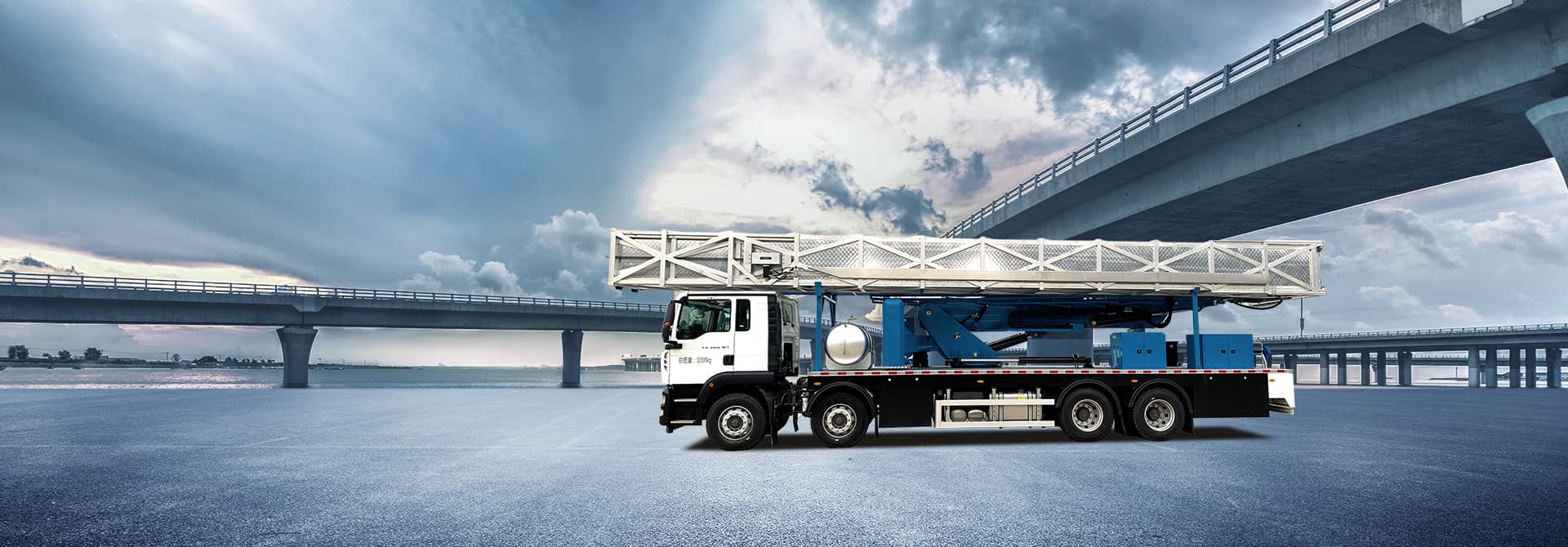 重汽霸王款4橋24米(2節(jié)平臺)